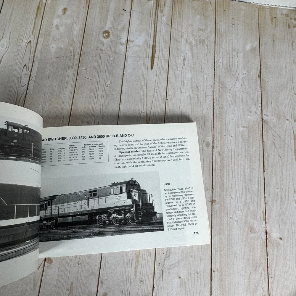 Diesel‎ Locomotives First 50 Years Marre 1995 Railroad History Kalmbach Books